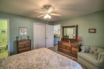 Oak Island Home with Yard - 10 Min Walk to Beach - image 14