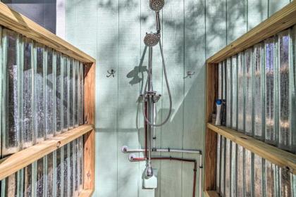 Oak Island Home with Yard - 10 Min Walk to Beach - image 7