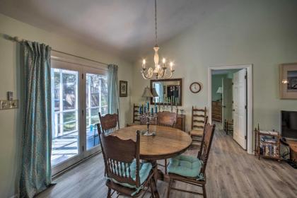 Oak Island Home with Yard - 10 Min Walk to Beach - image 8