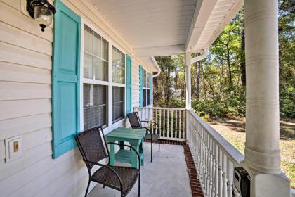 Oak Island Cottage - Walk to Beach and Intracoastal! - image 5