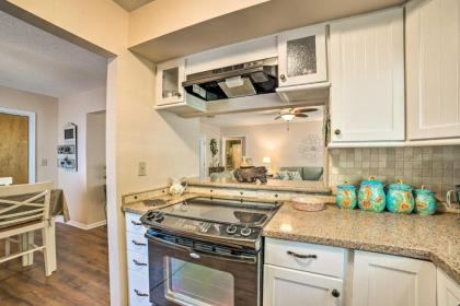 Oak Island Home with Fenced Yard-Walk to Long Beach! - image 3