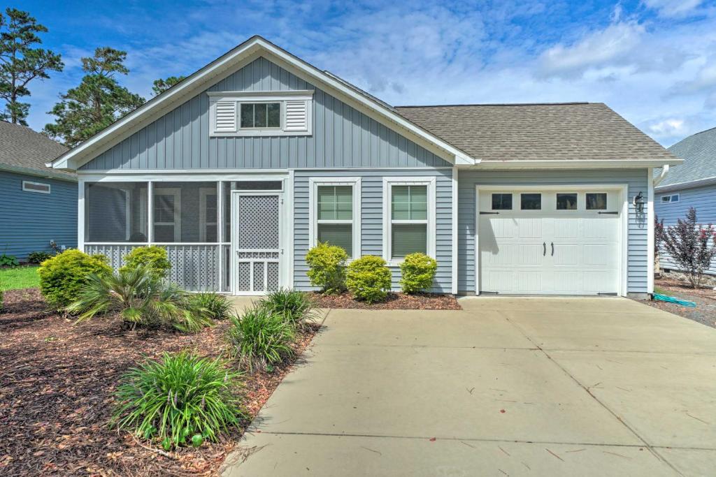 Modern Oak Island Home 1 Mile to the Beach! - main image