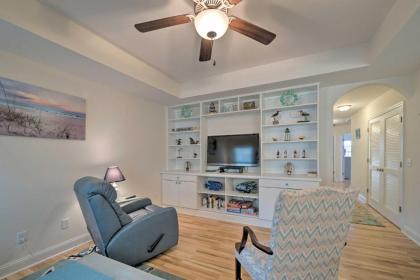 Modern Oak Island Home 1 Mile to the Beach! - image 3