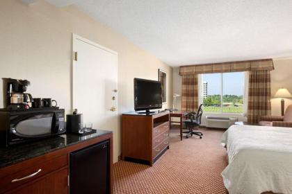 Hilton Garden Inn Oakbrook Terrace - image 20