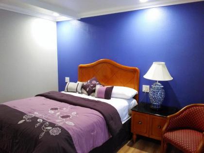 Highlander Motel - image 11
