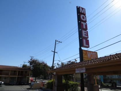 the Oaks motel California