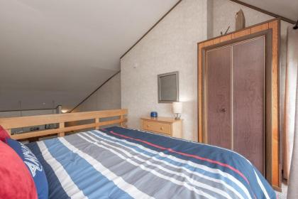 708H - Lakefront Studio Condo with Private Balcony Free WIFI! - image 10