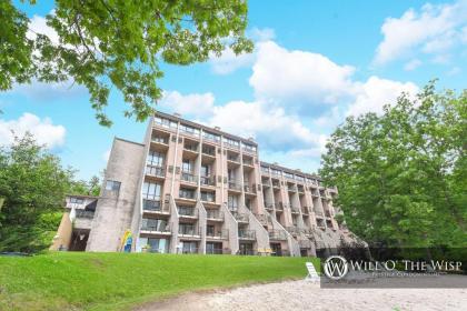 708H - Lakefront Studio Condo with Private Balcony Free WIFI! - image 3