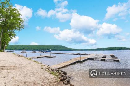 708H - Lakefront Studio Condo with Private Balcony Free WIFI! - image 4