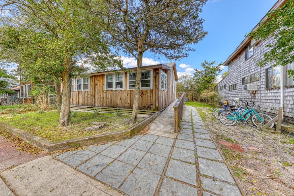 726 Ocean Breeze - main image