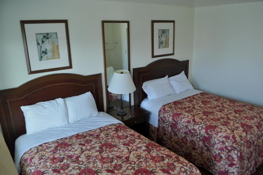 Spindrift Motel - image 2