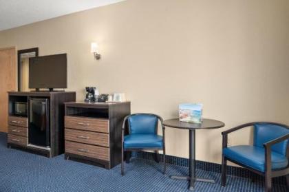 Crystal Beach Hotel - image 30