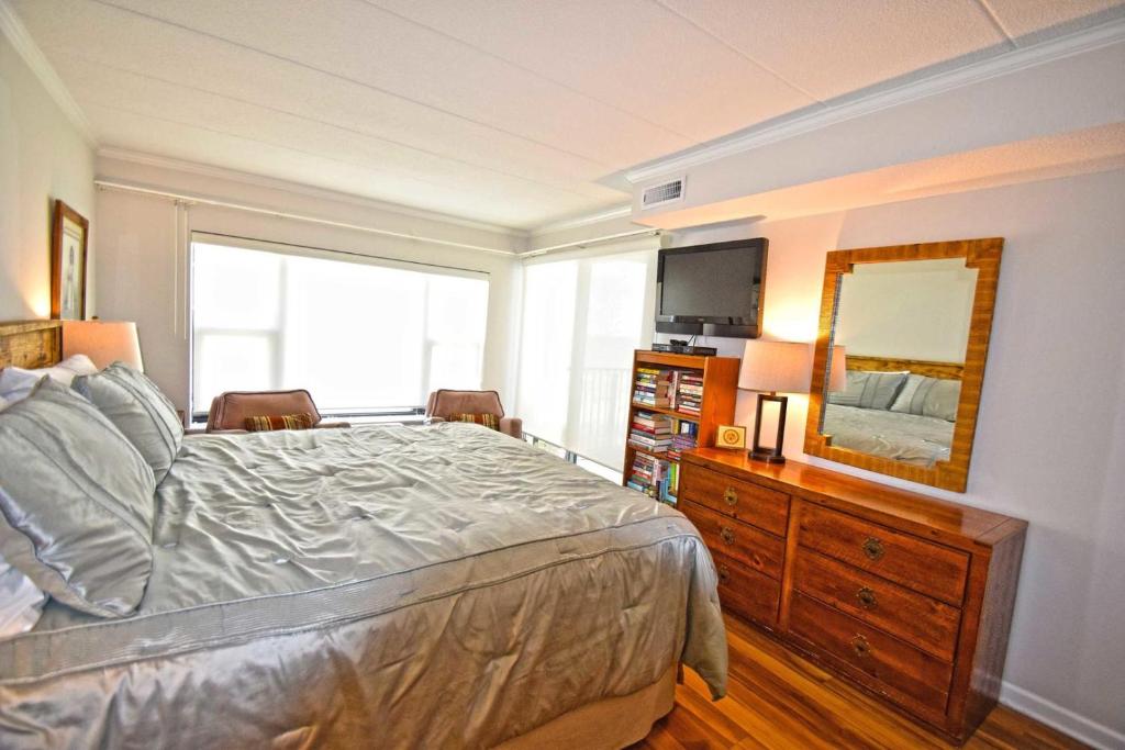 Constellation House 510 - image 3