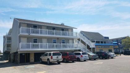 Atlantic Breeze Motel & Apartments