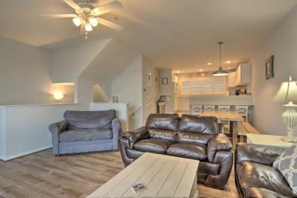 Renovated Ocean City Townhome - 1 Block to Beach! - image 4