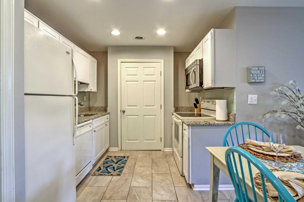 Ocean City Condo with Patio - Great Central Location - image 5