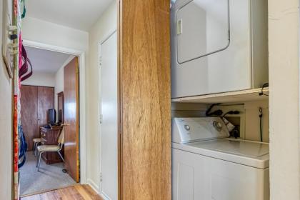 Jamaica Place - image 17