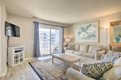 Ocean City Condo with Pool   Steps to Beach Ocean City