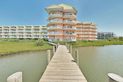Bayside Retreat with Pool Walk to Beach & Dining condo - image 2