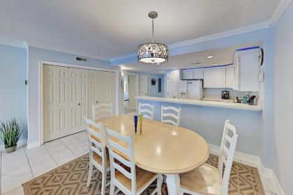 Bayside Retreat with Pool Walk to Beach & Dining condo - image 3