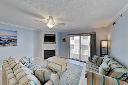 Bayside Retreat with Pool Walk to Beach & Dining condo - image 5