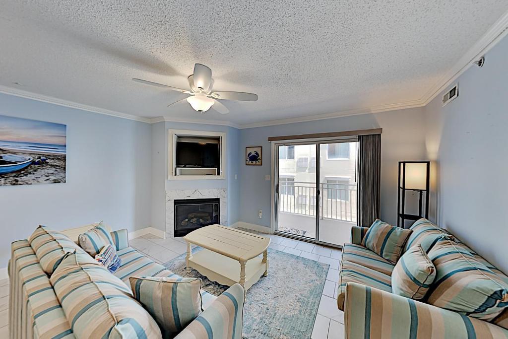 Bayside Retreat with Pool Walk to Beach & Dining condo - image 5