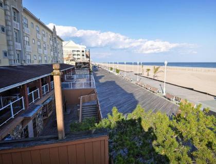 Resort Condos with Breathtaking Ocean Views in Ocean City - image 8