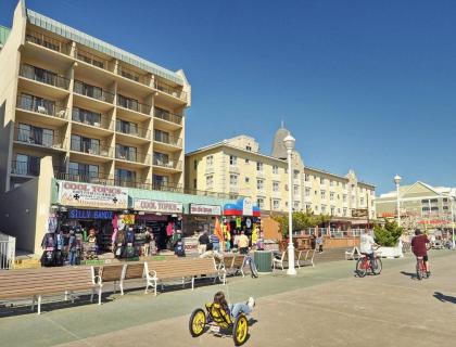 Resort Condos with Breathtaking Ocean Views in Ocean City - image 9