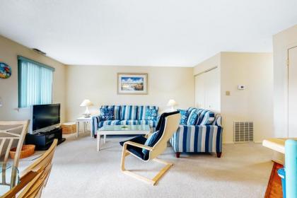 Teal Bay 201 - image 6