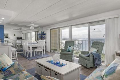 Thunder Island Condos - image 5