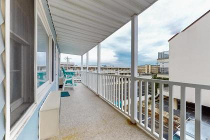 Bonnie Bell Unit 202 - image 16