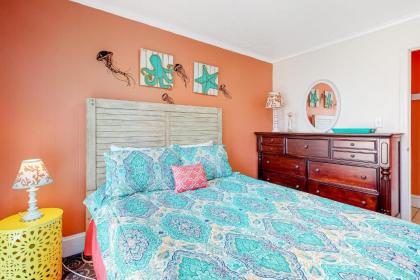 Brooklyn's Casa Rosa - image 11