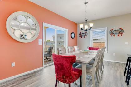 Robin Retreat in OC - image 8