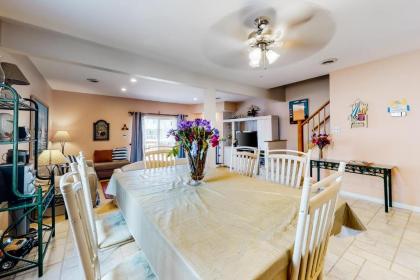 Shipwreck Townhome - image 10