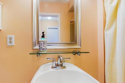 Shipwreck Townhome - image 11