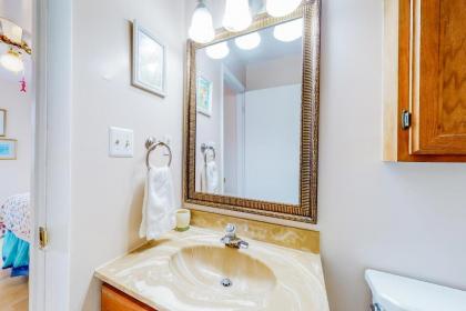 Shipwreck Townhome - image 15