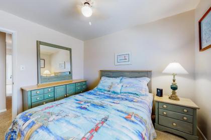 Shipwreck Townhome - image 17