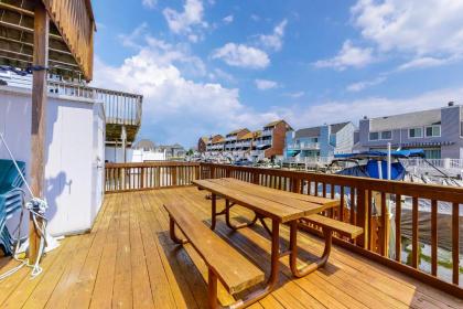 Shipwreck Townhome - image 4