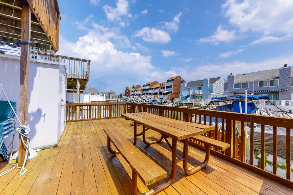 Shipwreck Townhome - image 4