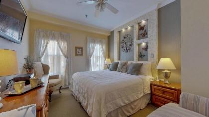 the Ocean Plaza Hotel