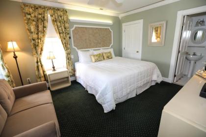 The Ocean Plaza Hotel - image 10