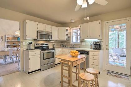 Ocean Pines House with Screened-In Deck and Grill! - image 10