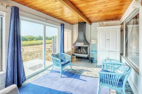 Waters Edge Condo - image 2