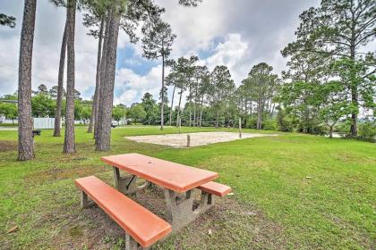 Waterfront Ocean Springs Condo with Resort Amenities - image 7