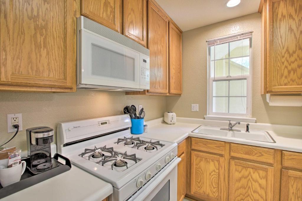 Cozy Condo with Hot Tub - 2 Blocks to Oceano Dunes! - main image