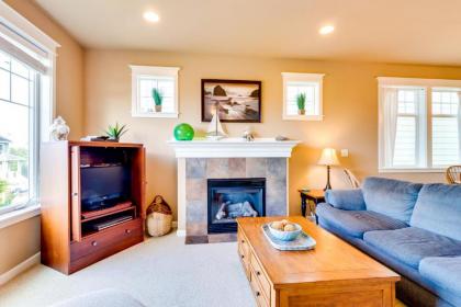 Annie's Oceanside Beach Rest - image 9
