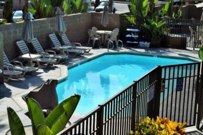 Multi Resorts at Aquamarine Villas - image 2