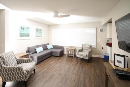 1202 South Pacific