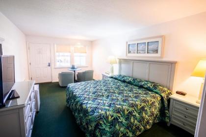 The Ocracoke Harbor Inn - image 11