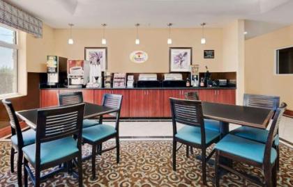Super 8 by Wyndham Odessa TX - image 2